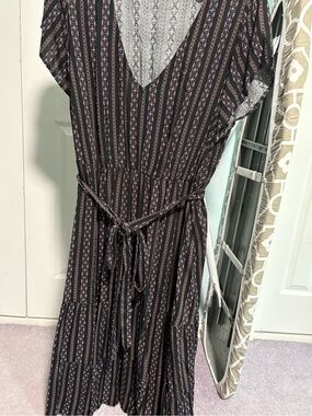 Torrid size 3 Black Midi Dress with Pink Stripe Details Used Excellent Condition
